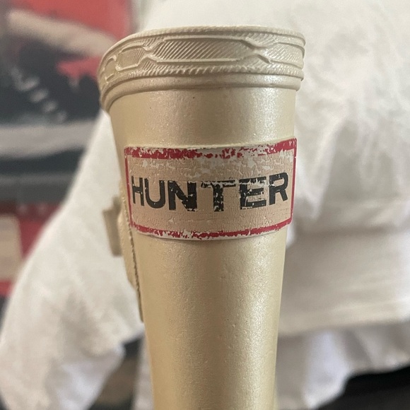 HUNTER Women’s Cream Rain Boots - Size 6 - Picture 3 of 9